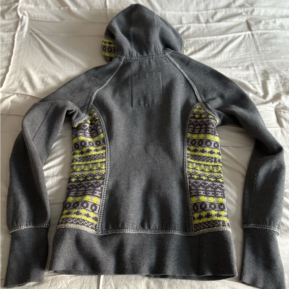 Vintage Lululemon Scuba Hoodie Special Edition Fair Isle Gray & Yellow - Picture 7 of 8